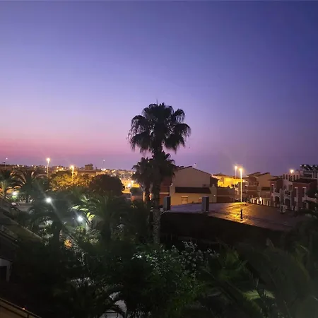 شقة Paradise La Mata تورّيفيِخا